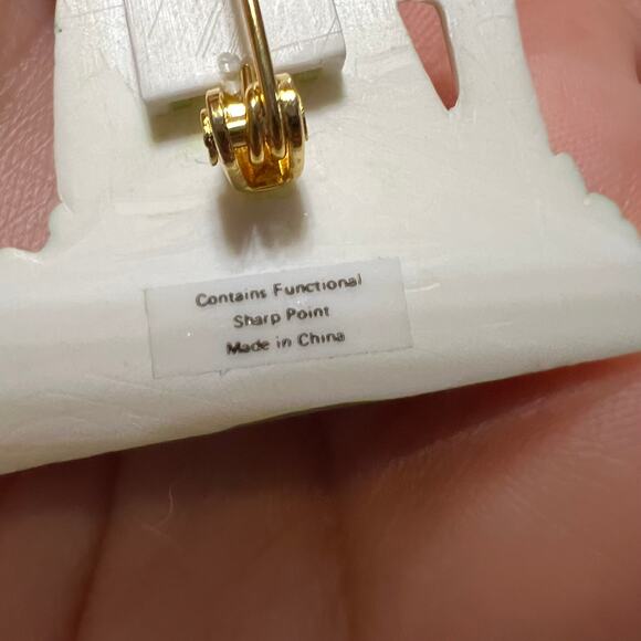 Vintage Lot Precious Moments Brooch Lapel Pins Summer's Joy Voice Of Spring - Picture 6 of 12